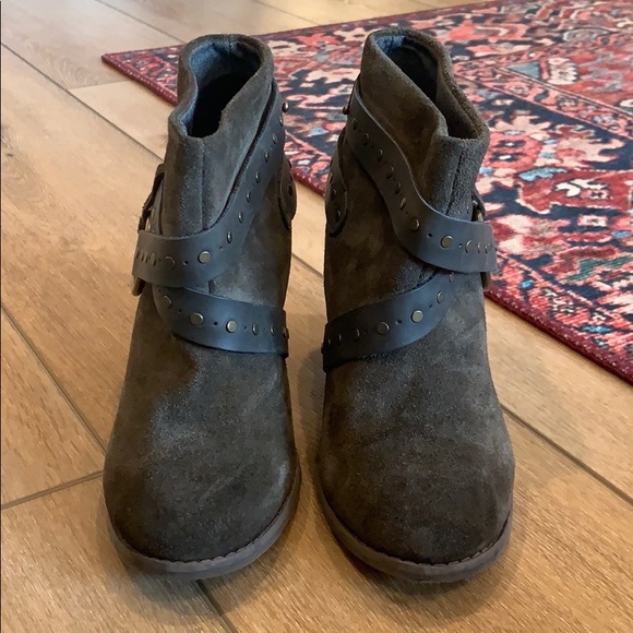 Calvin Klein Jeans Daisy Bootie - Picture 5 of 8